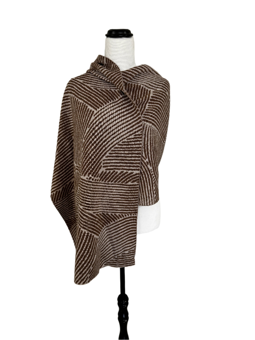 North Cape Wrap in Bark and Dune